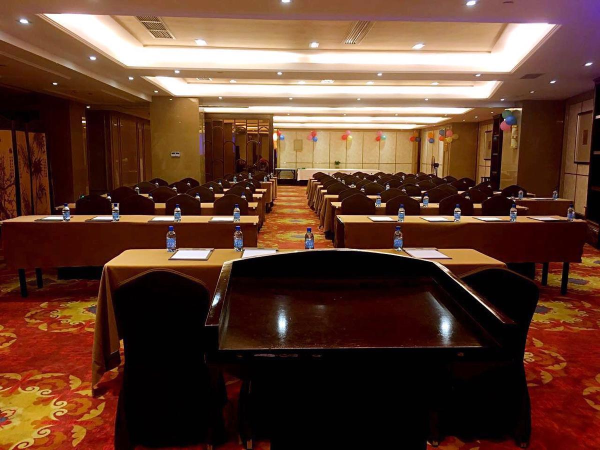 ייאו Hengna International Hotel מראה חיצוני תמונה