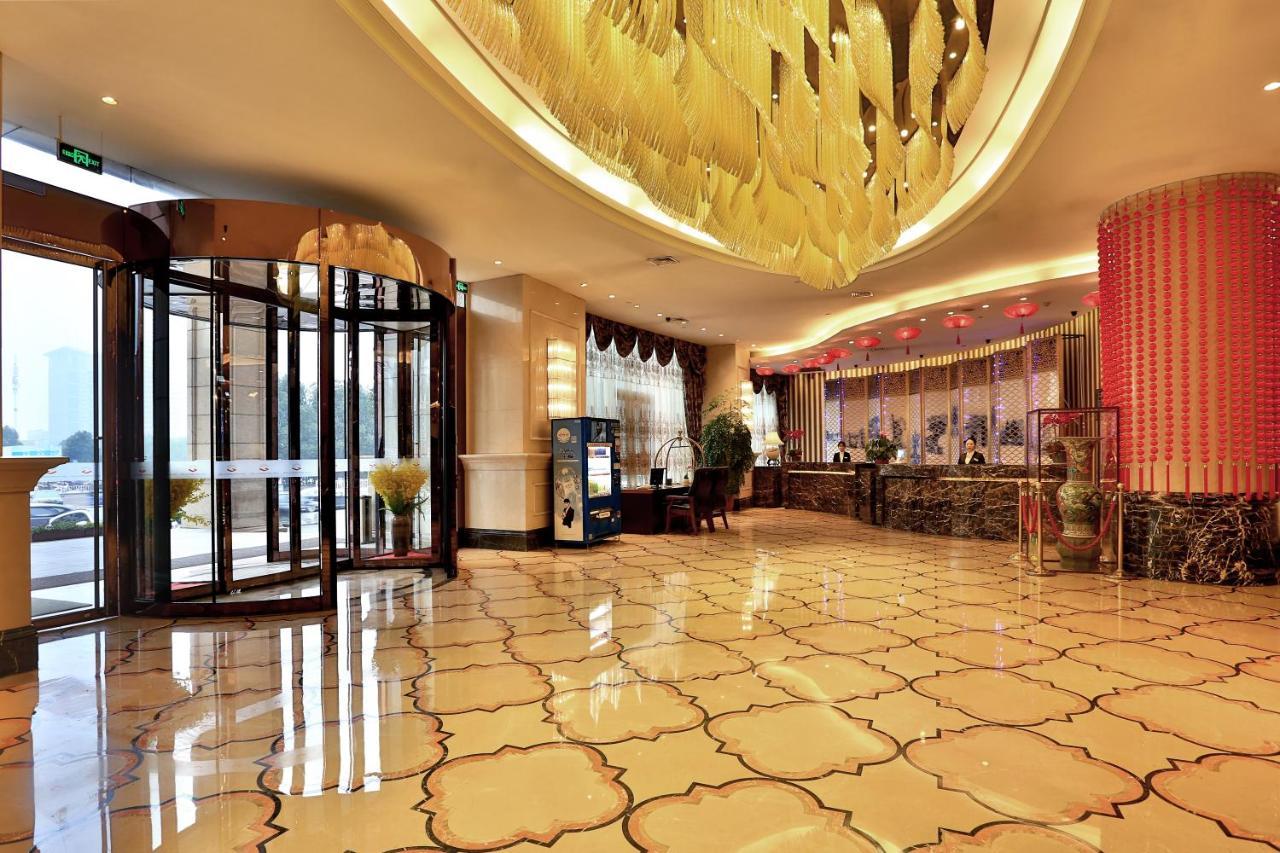 ייאו Hengna International Hotel מראה חיצוני תמונה